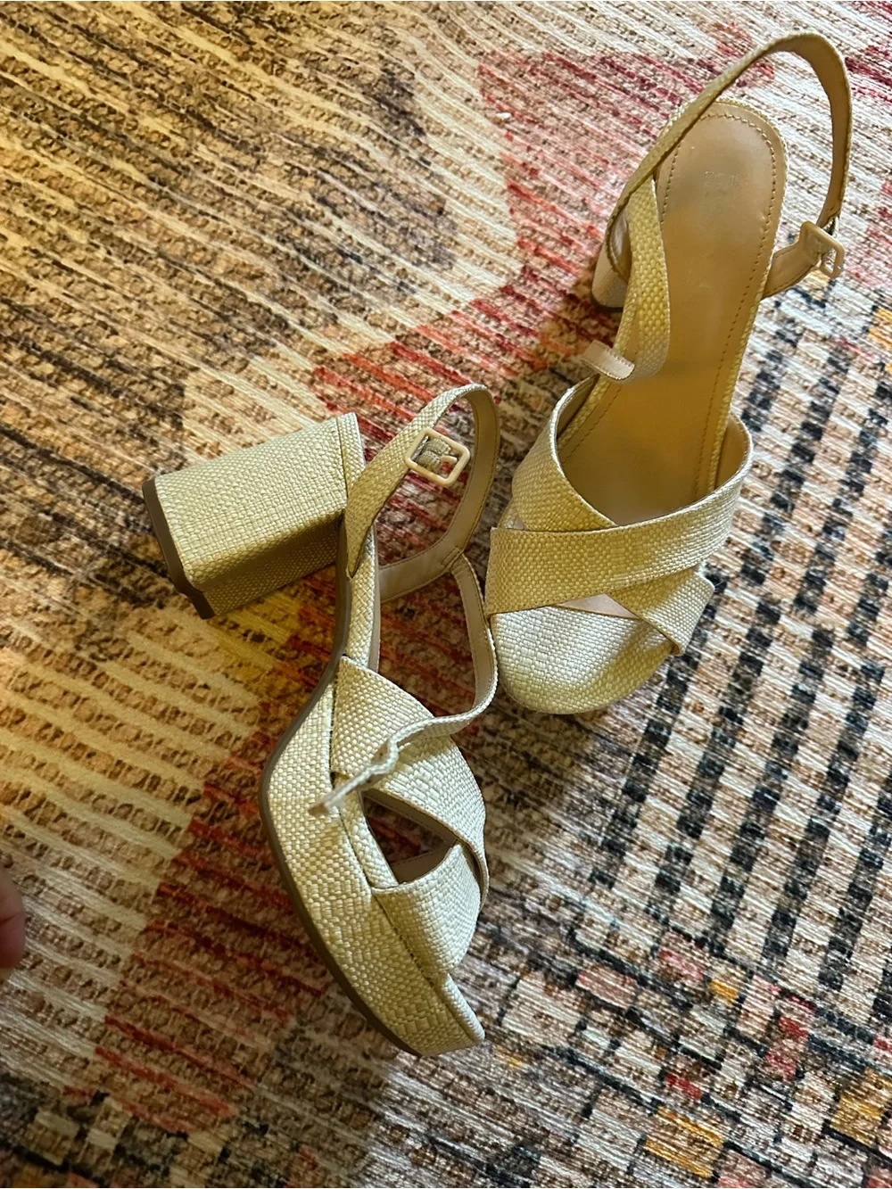 Kenneth Cole Reaction Ivory Woven Block Heel Sandals